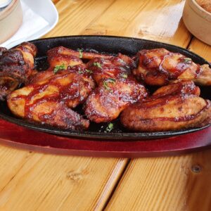HONEY MARINATED
BBQ CHICKEN WINGS (GF/DF)